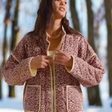 Tidløs, let og elegant blomstret jakke til kvinder