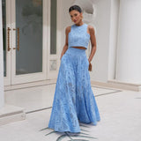 Dametøj – Ærmeløs, tætsiddende crop top – Broderet, svajeragtig maxinederdel