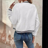 Damebomberjakke – Tekstureret quiltet stof – Ståkrave – Afslappet pasform – Ribbet kant