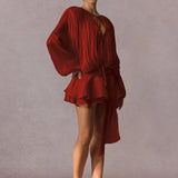 Chic bodycon minikjole med udskæringer og rynket bælte