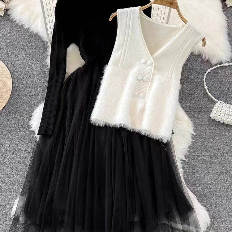 Dame midikjole i to dele – Ribbet top – Tylnederdel med svaj – Ærmeløs vest