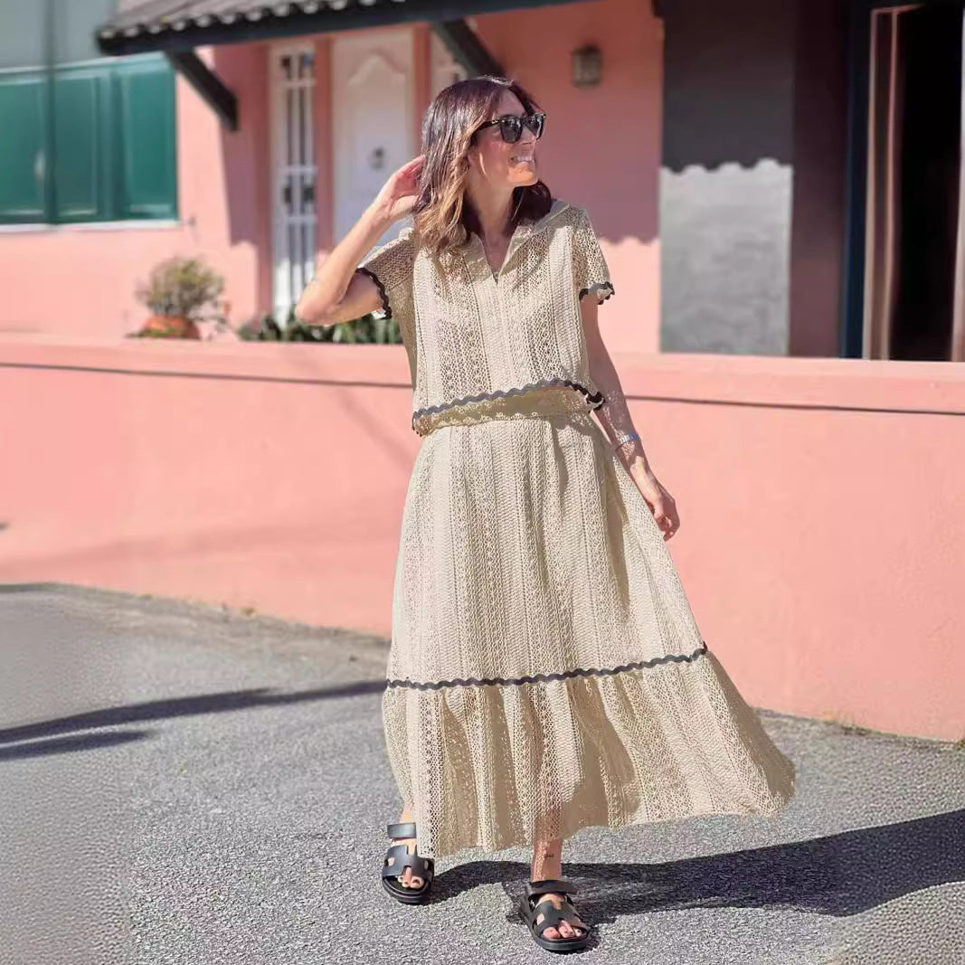 Damesæt med nederdel – bomuldsblanding – afslappet pasform – korte ærmer – blonde