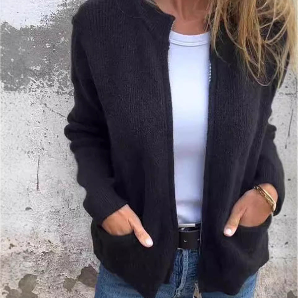 Damejakke – Ribstrik – Afslappet pasform – Lynlåslukning – Ståkrave