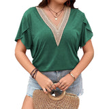 Dametop med afslappet pasform – Blonde V-hals – Løs pasform – Korte bomuldsærmer