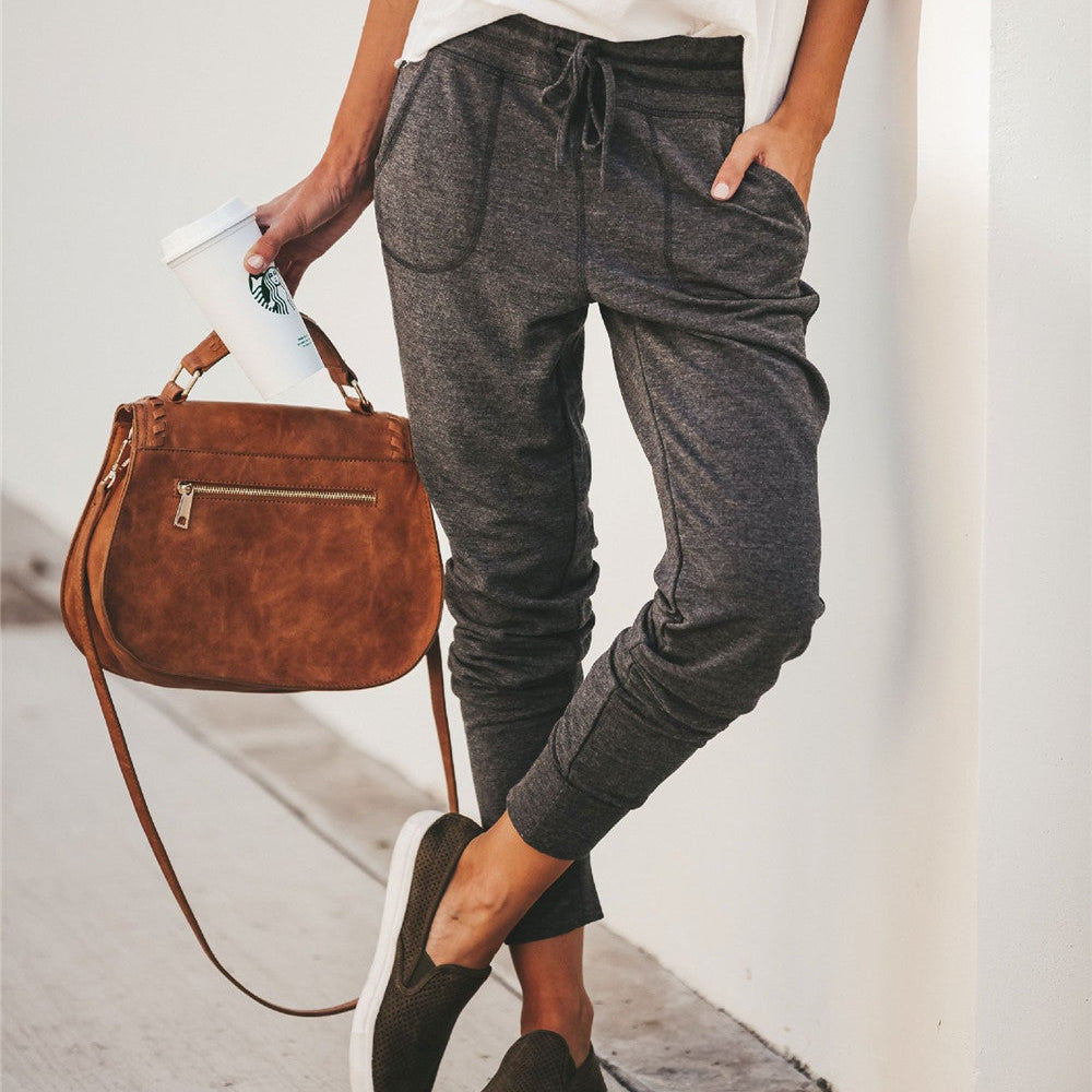 Damejoggingbukser – Afslappet pasform – Blød bomuld – Elastik i taljen – Lommer