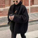 Oversized damecardigan – blød mohairstrik – V-hals – lommer – midt på låret