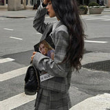 Todelt retro ternet skrivebordssæt med plisserede reverser