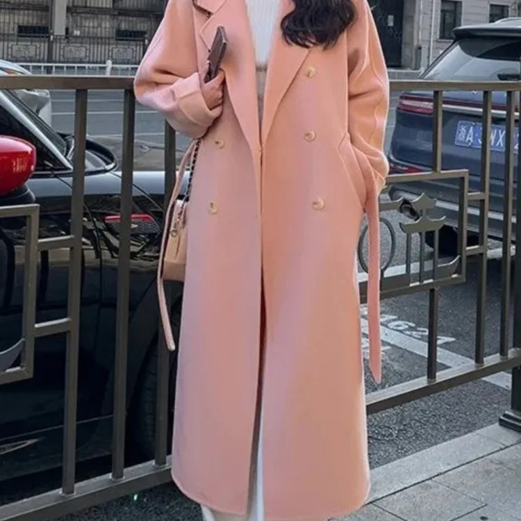 Lang damefrakke – Uldblanding – Afslappet pasform – Dobbeltradet – Med bælte