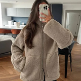 Damefrakke – Oversized pasform – Blød fleece – Ståkrave – Lommer foran