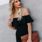 En stilfuld affære: Elegant og charmerende midikjole med flæser