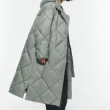 Lang dunjakke med polstret hætte