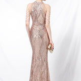 Paillettebesat havfrue-maxikjole med åben ryg