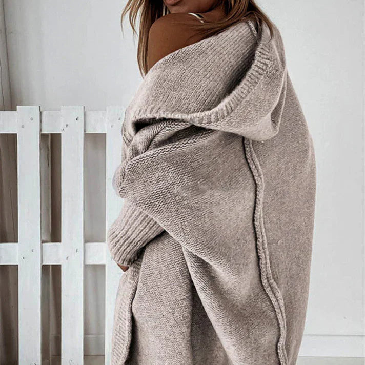 Damecardigan – Oversized pasform – Strikket uld – Åbning foran – Hætte