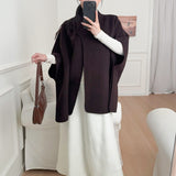 Asymmetrisk tørklæde, sjal, kappe eller frakke i ensfarvet Tencel-uld