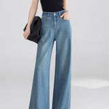 Højtaljede jeans med vide ben og svajer