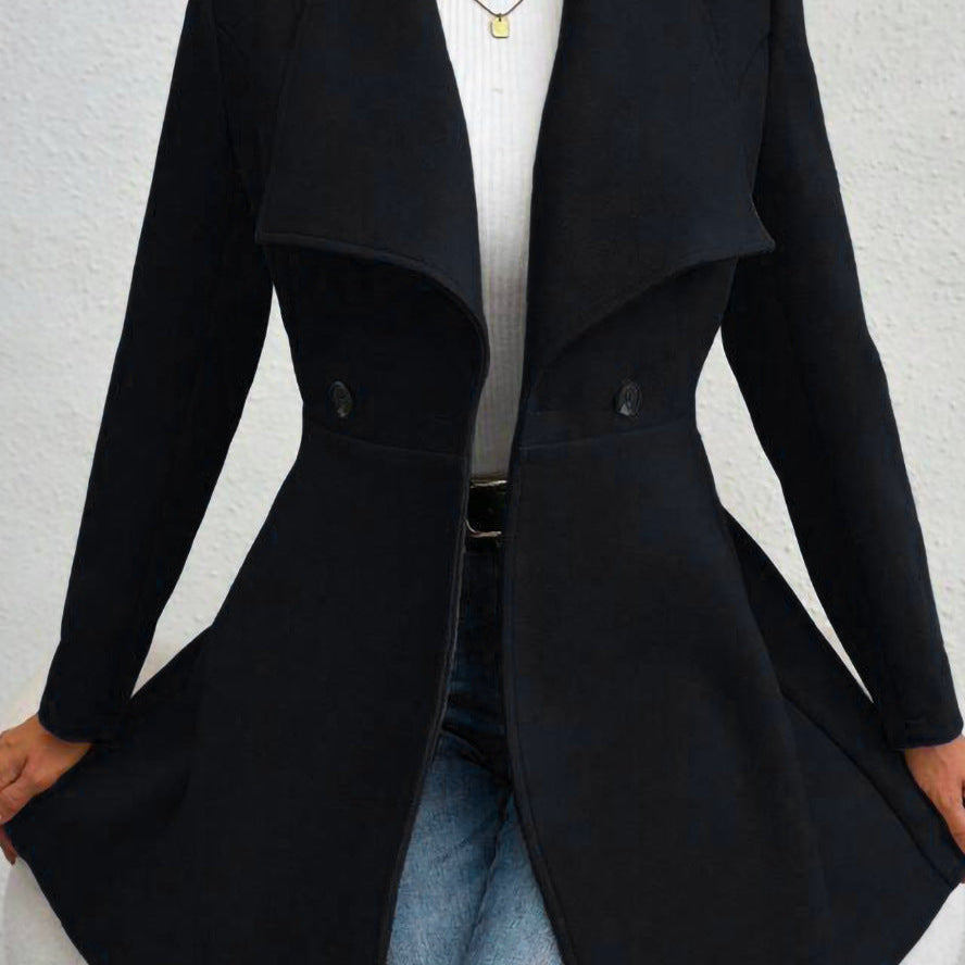 Lang uldfrakke med bælte