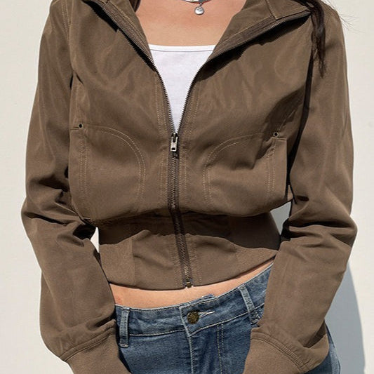 Utilityjakke med bælte og lynlåslommer