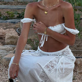 Strandnederdel og bikini-sarongsæt med udskåret talje