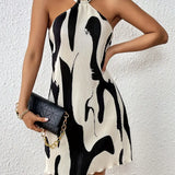 Damekjole uden ryg - Tætsiddende snit - Kort - Plisseret stof - Abstrakt print