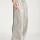 Afslappede cargobukser med atletisk elastisk linning