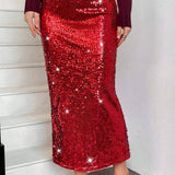 Tætsiddende nederdel med slids op til låret