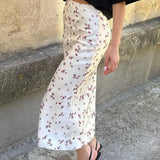 Højtaljet blyantnederdel med blomsterprint