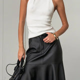 Sort midi-nederdel i imiteret læder