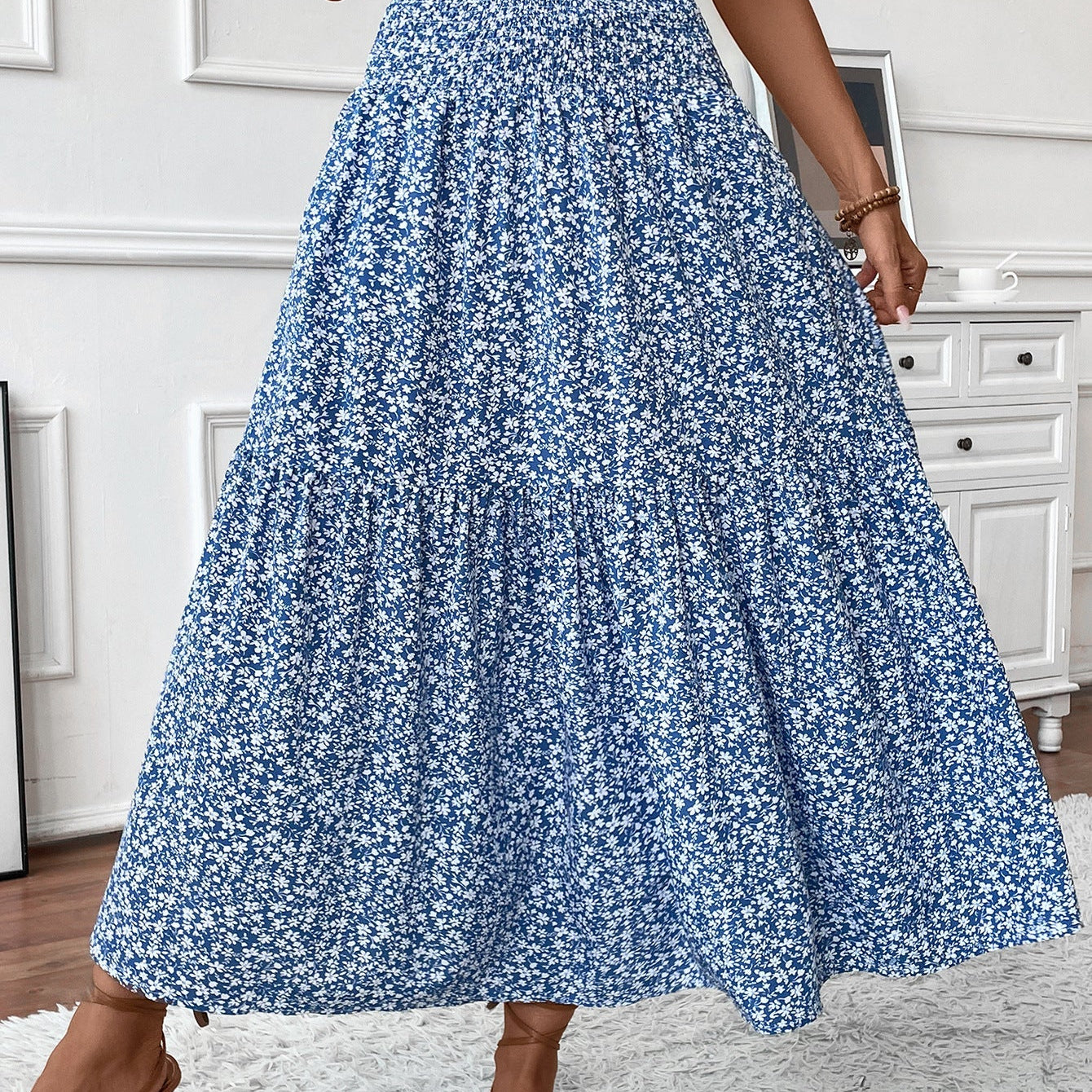 Lang damenederdel - Elastik i taljen - Flæsemønster - Blomsterprint