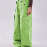 Elegante og løstsiddende grønne boyfriend jeans med knapper