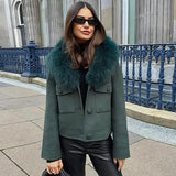 Grøn uldjakke med aftagelig pelskrave