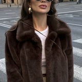 Blød, plysagtig langærmet jakke