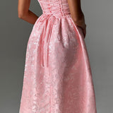 Stropløs trapez-aftenkjole i ensfarvet jacquard