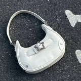 Hvid stjernemønstret skuldertaske, sød og afslappet