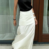 Højtaljet vintage satin maxinederdel