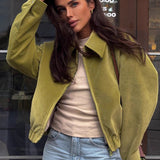 Kort, afslappet ruskindsjakke med revers