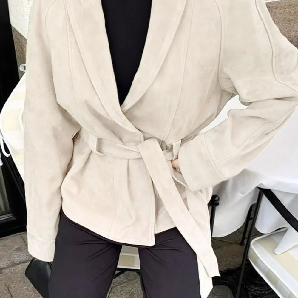 Elegant ruskindsjakke med lange ærmer