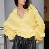 Overdimensioneret blød strikket hættetrøje