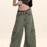 Cargobukser med vide ben og ustrukturerede, buede snit