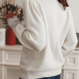 Langærmet bluse med blondeindsatser