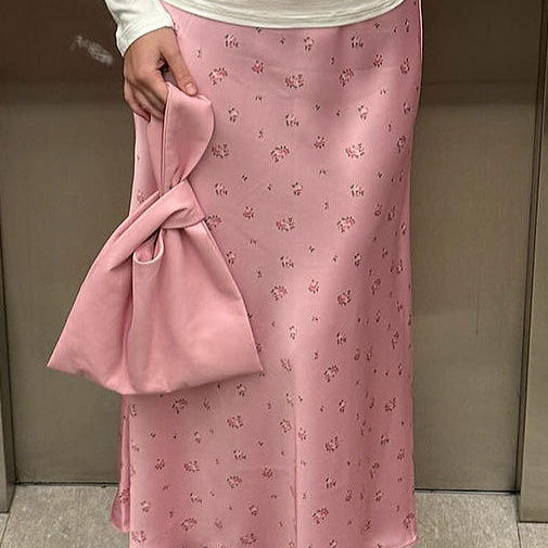 Højtaljet draperet nederdel i blomsterprintet satin