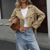 Afslappet kort dobbeltradet jakke