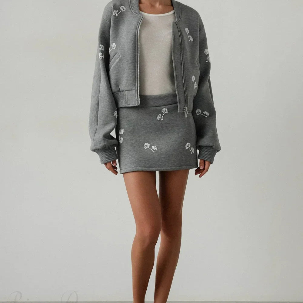 Løstsiddende todelt sweatshirt med mælkebøtteprint