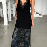 Elegant og sexet midi-bluse med V-hals og blonde