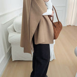 Asymmetrisk tørklæde, sjal, kappe eller frakke i ensfarvet Tencel-uld