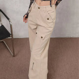 Højtaljede, svajerformede cargobukser i denim med flere lommer