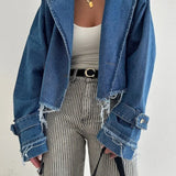 Chic denimjakke med slidte reverser