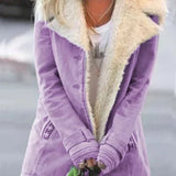 Damefrakke – Tætsiddende snit – Blød uldeffekt – Stor krave – Knaplukning