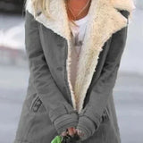 Damefrakke – Tætsiddende snit – Blød uldeffekt – Stor krave – Knaplukning