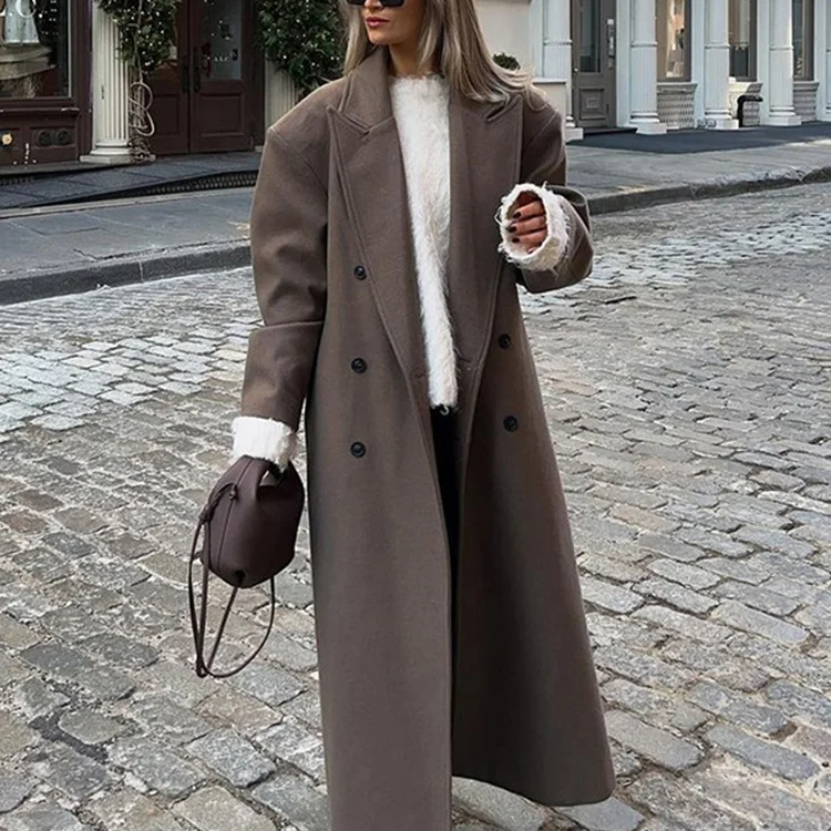 Lang damefrakke – Uld – Afslappet pasform – Dobbeltradet – Strukturerede skuldre