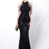 Paillettebesat havfrue-maxikjole med åben ryg